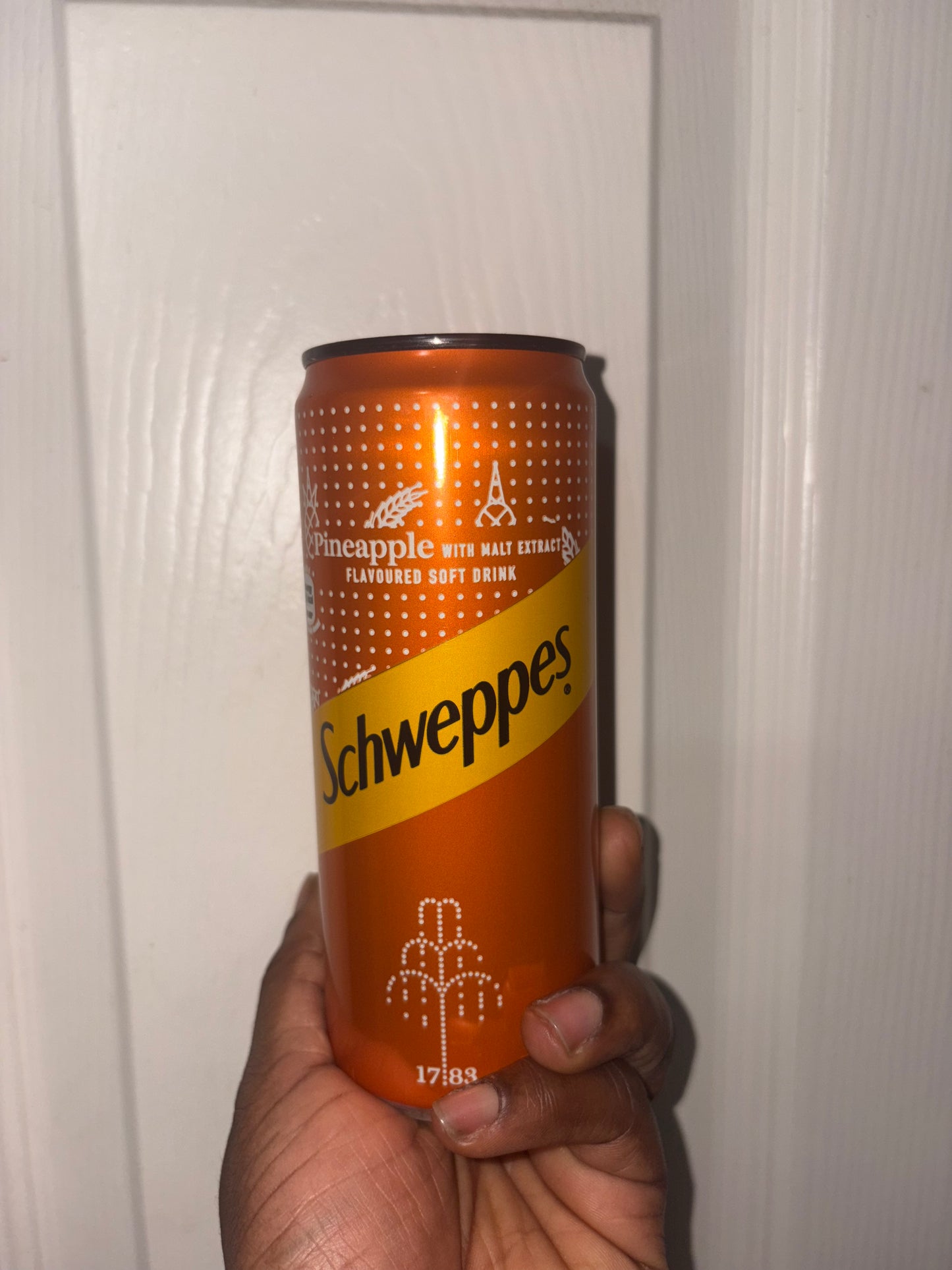 Schweppes (pineapple)
